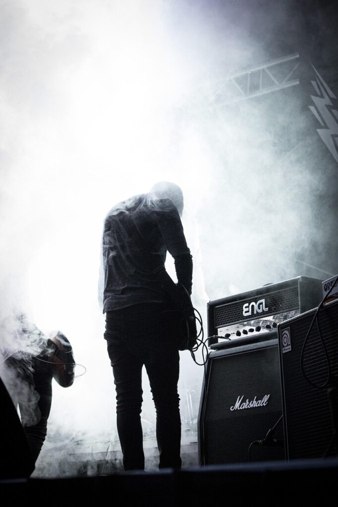 アンプのルックス面でもマーシャルが一時代を築いた